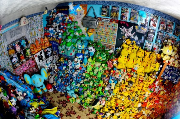 Lisa Courtney; Owner Of Worlds Largest Pokemon Collection